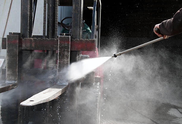 Best Pressure Washing Near Me  in Fort Pierre, SD